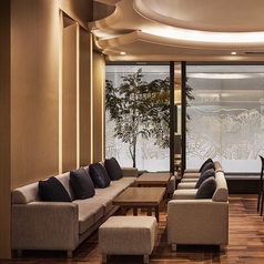 大人気ソファー席!10名様まで着席できます。