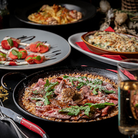 アチェーゾ名物のパエリア！季節毎にご用意してます！