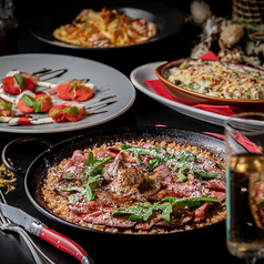 アチェーゾ名物のパエリア！季節毎にご用意してます！の写真