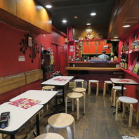 温かい雰囲気の店内は、女子会やご宴会にどうぞ
