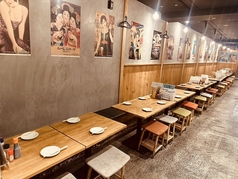 【貸切】大阪で大型宴会をするなら当店で!コースメニューも充実しているので、各種宴会にぴったりです。また全席で喫煙できるので、喫煙する方もリラックスした時間をお過ごしいただけます。活気ある雰囲気の中で、美味しい料理をお楽しみください◎