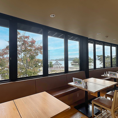 お刺身 牡蠣 仙台牛タン食べ放題 松島 おさしみ水族館の雰囲気2