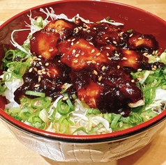 国産豚ホルモン丼