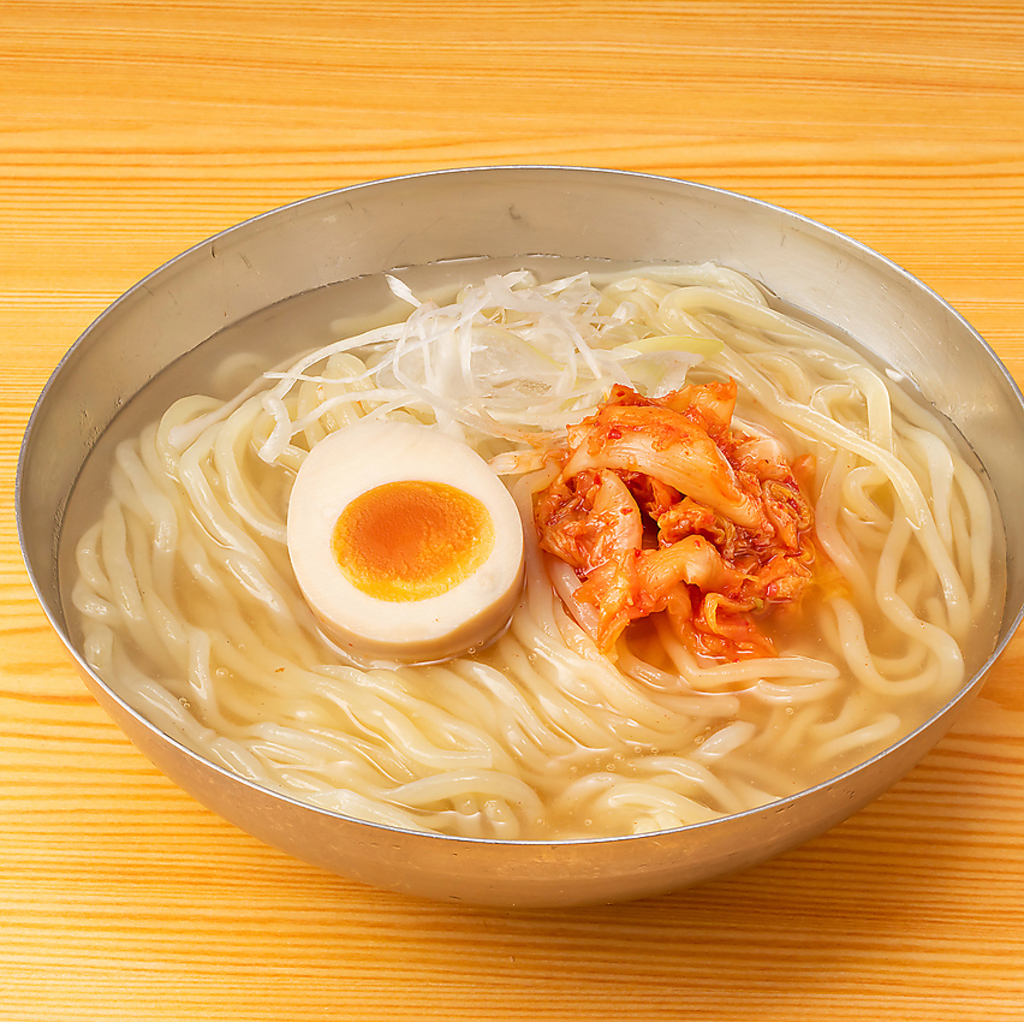 【〆の一品も忘れずに！】焼肉の〆といえばビビンバか冷麺かクッパか…最後までお楽しみください！