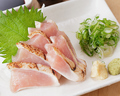 料理メニュー写真 朝引き鶏胸のお造り 薩摩醤油又は塩