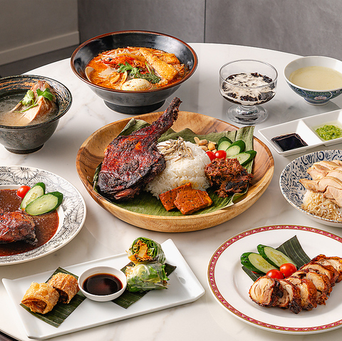 シンガポール料理が楽しめるダイニングレストランです。