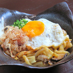 焼き鳥、お刺身、一品料理、鉄板、ご飯物や甘いものまで、種類豊富な料理メニューをお楽しみ頂けます