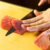 確かな目利きで選び抜いた季節ネタを心と技で調理