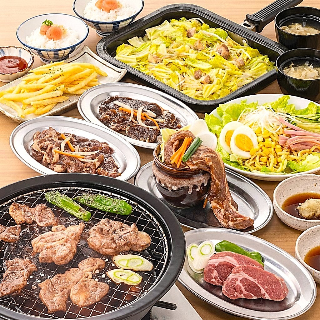 コースはお食事のみ・飲み放題付きをご用意！旨い肉をジンギスカン鍋で焼くのではなく網焼きで提供☆