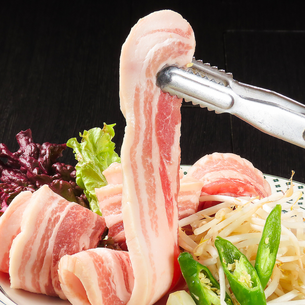 本場韓国、釜山で修行を積んだシェフが贈る本格韓国料理！