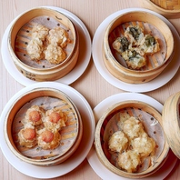 大人気！！手作りの餃子＆焼売は種類も豊富★