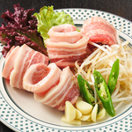 本場韓国、釜山で修行を積んだシェフが贈る本格韓国料理！