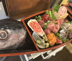 野毛まぐろ食堂の写真2