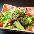 料理メニュー写真&nbsp;まほろば牛しぐれサラダ