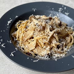 こっくり焦がしバターのきのこ和風パスタ