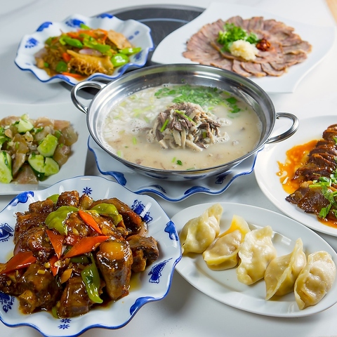 牛肉やクセの少ないラム肉を使った中華ハラル料理と選りすぐりの中国酒は相性抜群！