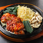 本場韓国、釜山で修行を積んだシェフが贈る本格韓国料理！