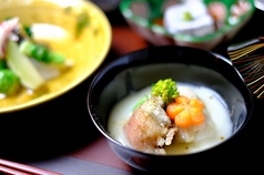 目でも舌でも愉しむことんぽできる日本料理。