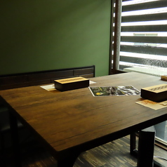 【完全個室テーブル席】部屋ごとに雰囲気の変わる個室。