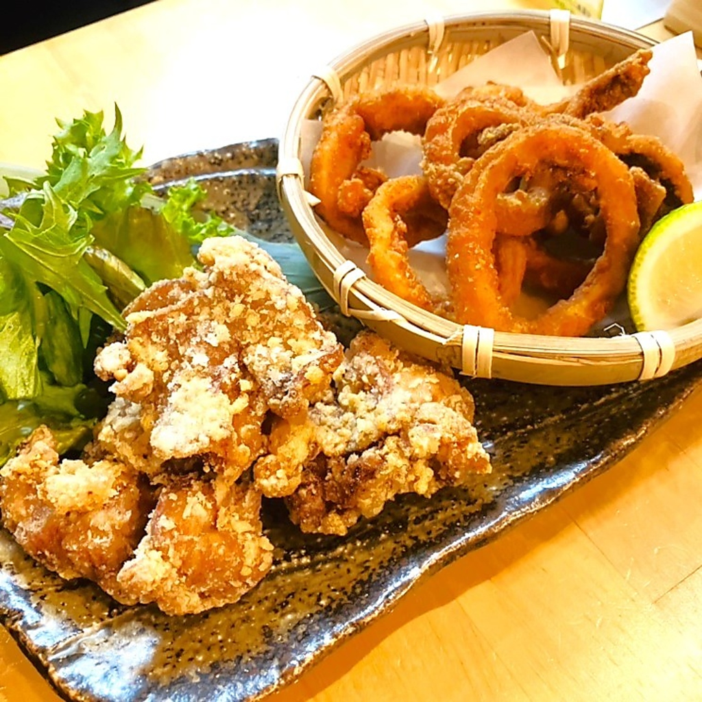 お酒に合うアラカルトメニューがたくさん！