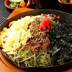 お食事には焼きめん!お酒の締めでも焼きめん!!