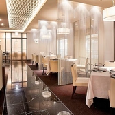 店内は全て完全禁煙となっております。お子様連れのお客様や、たばこの煙が苦手な方も、安心して清潔な空間でお食事をお楽しみいただけます。