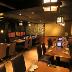 広くて、おしゃれな店内☆シーンに合わせてお席をご用意致します。【人形町で居酒屋・蟹・海鮮・和食のお店をお探しなら北海道へ】