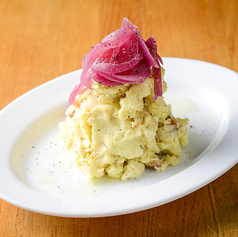 スモークチキンのポテトサラダ