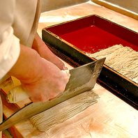 [自家製粉]自慢の絶品手打ちそばもおすすめ