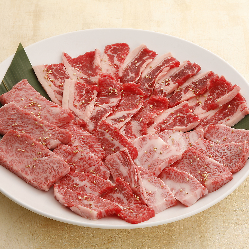 【おすすめ】国産牛&和牛が堪能できる人気No.1プレート「店長の三ツ星プレート」5480円(税抜)♪