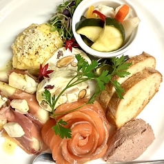 前菜盛合わせ5点盛り（2人前）