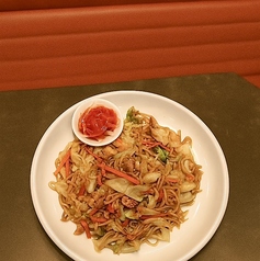異国情緒溢れる、ミャンマーの焼きそばの魅力。