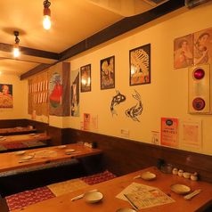 和をメインとした店内はどこかなつかしく昭和を感じることのできるレトロな雰囲気となっております。昔ながらのお友達と過ごす空間は雰囲気にぴったり!