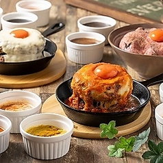 お昼は”和牛近江牛ランチ　月とハンバーグ”として営業