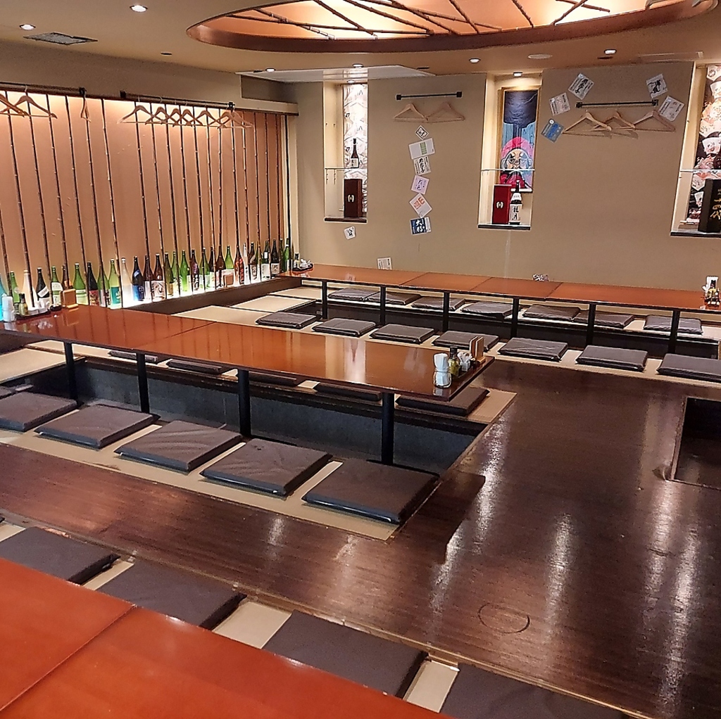 着席で２～３８名様までの個室・宴会が得意です。特に団体予約はお任せ下さい！