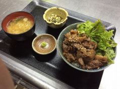 松坂牛の焼き肉丼！  先着6食