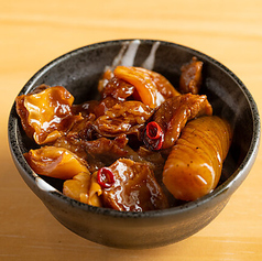 ピリ辛とろとろ牛すじ煮込み