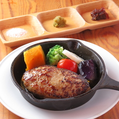 【当店のこだわり！】豚肉料理専門店が選ぶ 林SPFポークハンバーグの写真