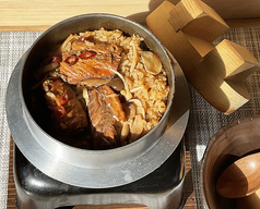 高木商店の焼き鯖アヒージョ釜飯