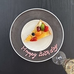 大切な人へのサプライズ、各種お祝いに心を込めてデザートをご用意致します！お気軽にご相談ください