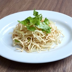 干し豆腐と青パパイヤの和物