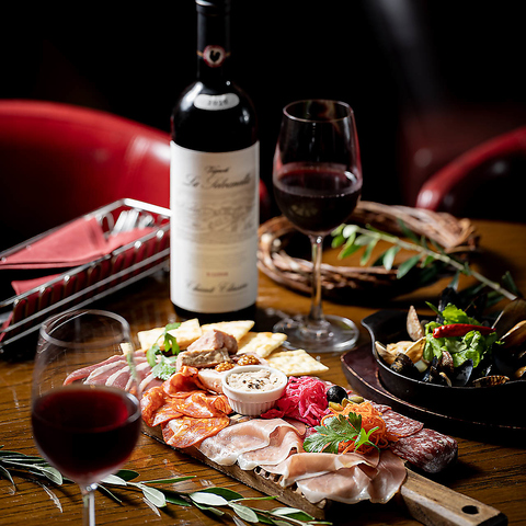 チョイ飲みからしっかりディナーまで対応できる多彩レイアウトも魅力の渋谷イタリアン