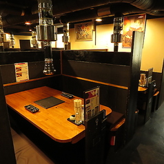 炭火焼肉 煙 武蔵小山店の雰囲気1