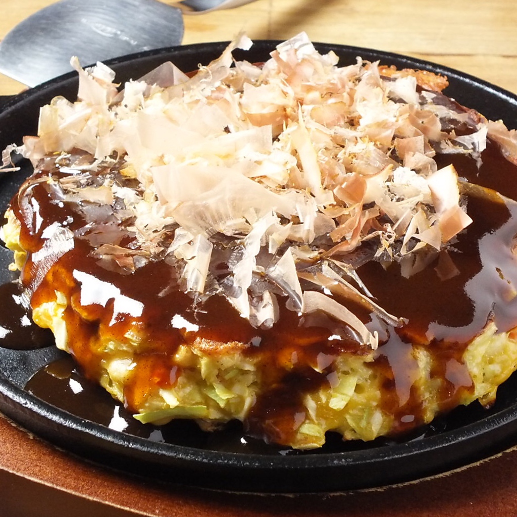ひのきでは定番のお好み焼きを四条烏丸店でもお楽しみいただけます！