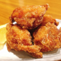 料理メニュー写真&nbsp;鶏の唐揚げ　3個