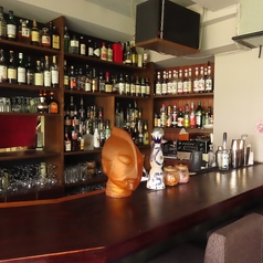 お一人様でもカウンター席でもお気軽にお食事を楽しむことができます