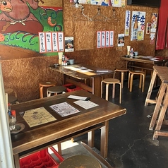 お友達同士や同僚との飲み会、女子会など、少人数でのご利用に便利なテーブル席です♪◎周りを気にせず、美味しい料理を囲んで楽しいひとときをお過ごしください