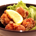 料理メニュー写真 若鶏の唐揚げ（ポン酢とタルタルソース）