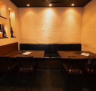 木の温もりに包まれる落ち着いた和の空間