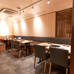 落ち着いてお食事をお楽しみ頂ける情緒あふれる和空間★人数によってお席をアレンジできます。